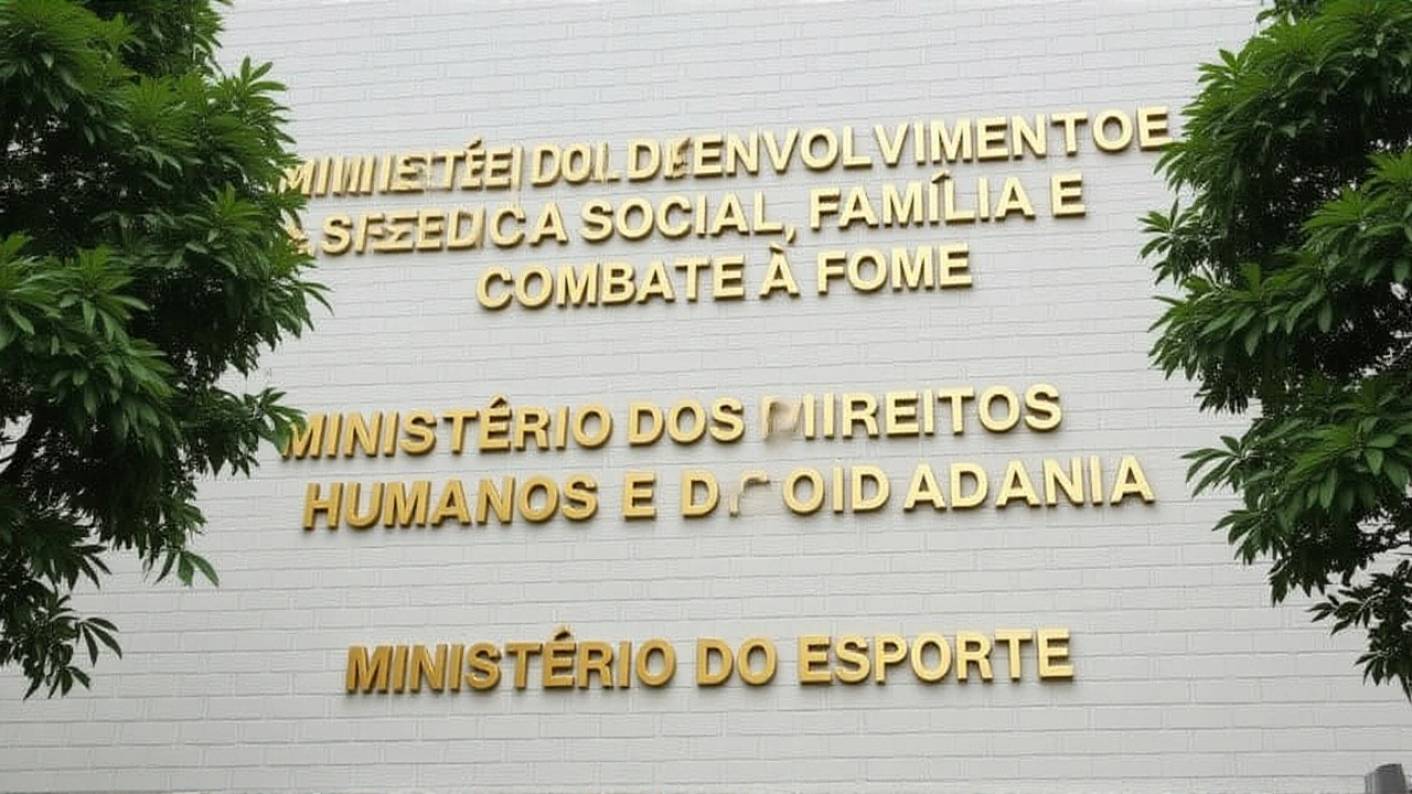 MDS notifica 177 mil famílias e cobra R$ 478 milhões de auxílio indevido